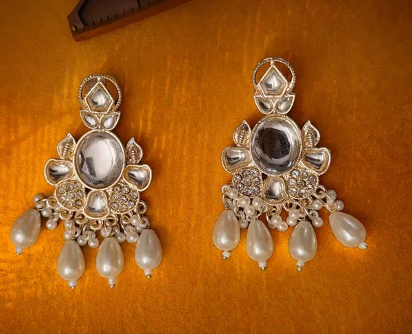 Silver-Tone_Pearl_Drop_Chandelier_Earrings_for_Women