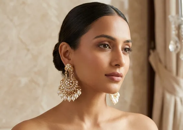 Gold_Tone_Kundan_Pearl_Chandelier_Earrings_for_Women