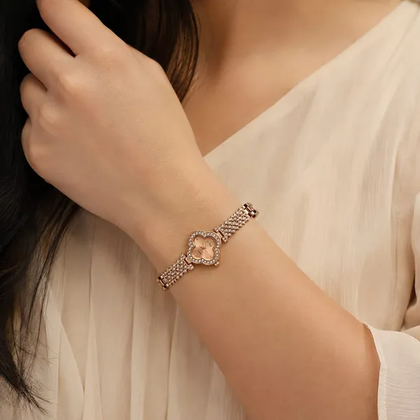 Rose_Gold_Metal_Analog_Watch_for_Women