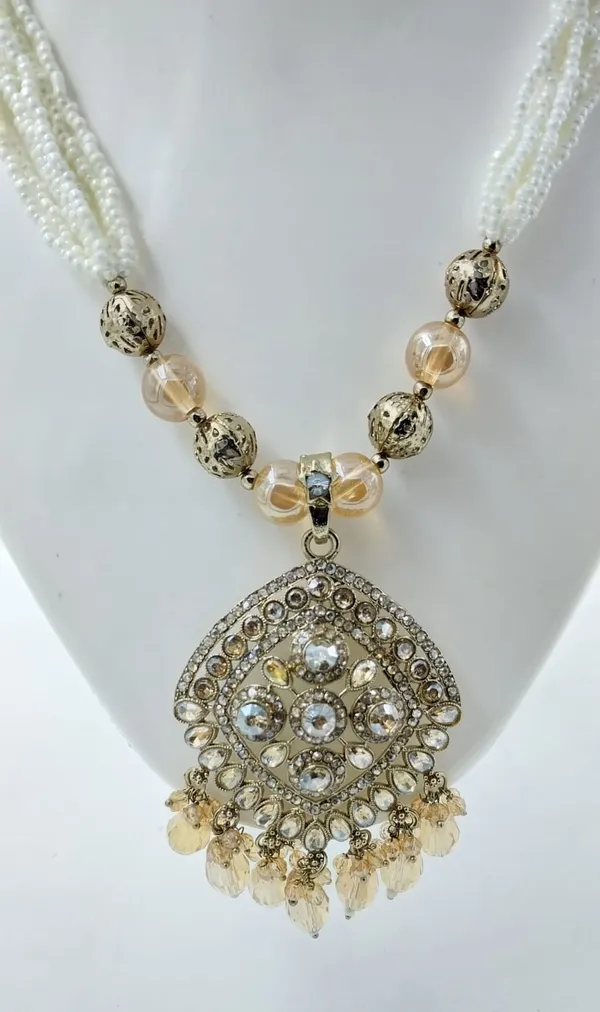 Gold_Tone_Beaded_Traditional_Necklace_Set_For_Women