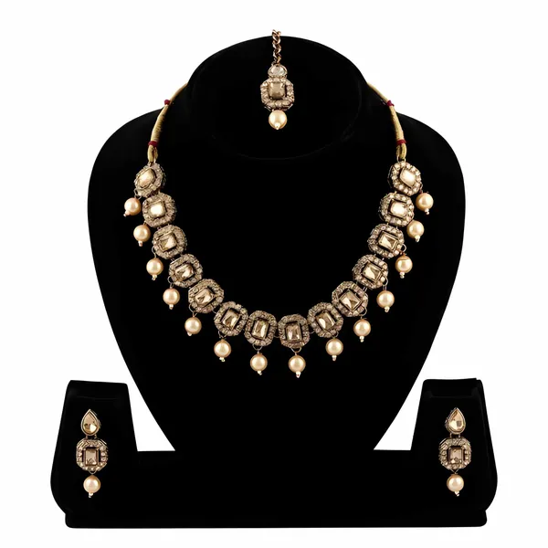 Gold-Tone_Traditional_Pearl_Jewellery_Set_for_Women