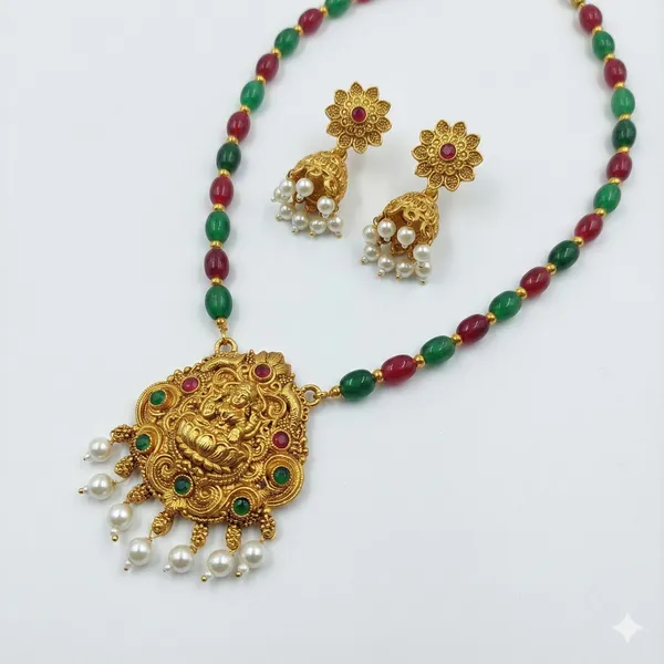 Gold_Tone_Temple_Jewellery_Necklace_Set_for_Women