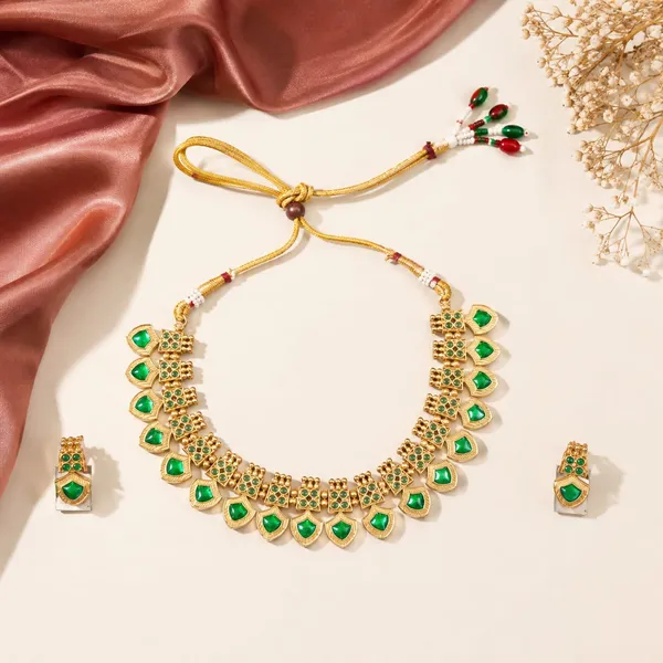 Green_Gold_Tone_Necklace_Set_for_Women