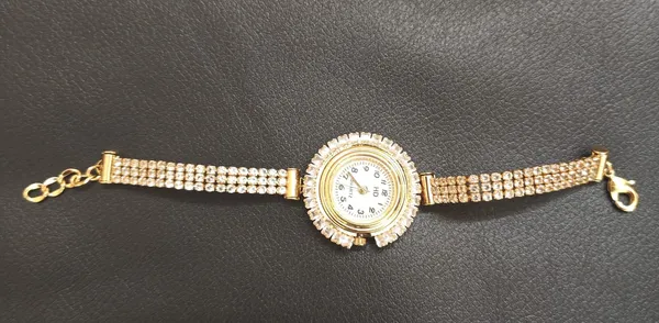 Gold_Tone_Rhinestone_Bracelet_Watch_for_Women