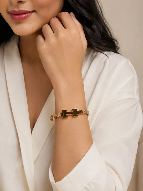 Gold_Tone_H_Design_Bracelet