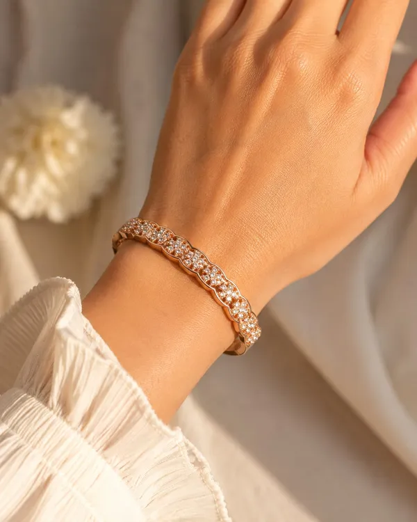 Rose_Gold_Crystal_Embellished_Bracelet_for_Women