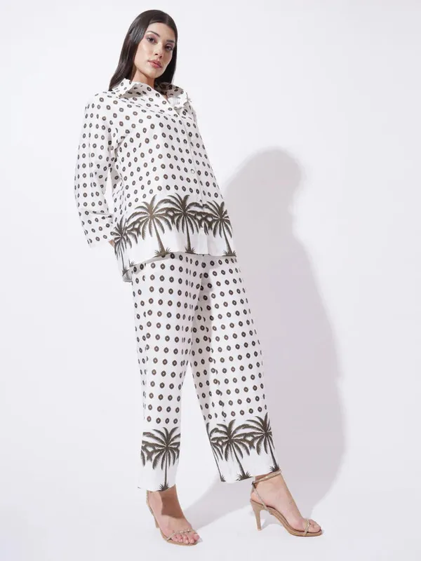 Off_White_Floral_Printed_Fil_30104
