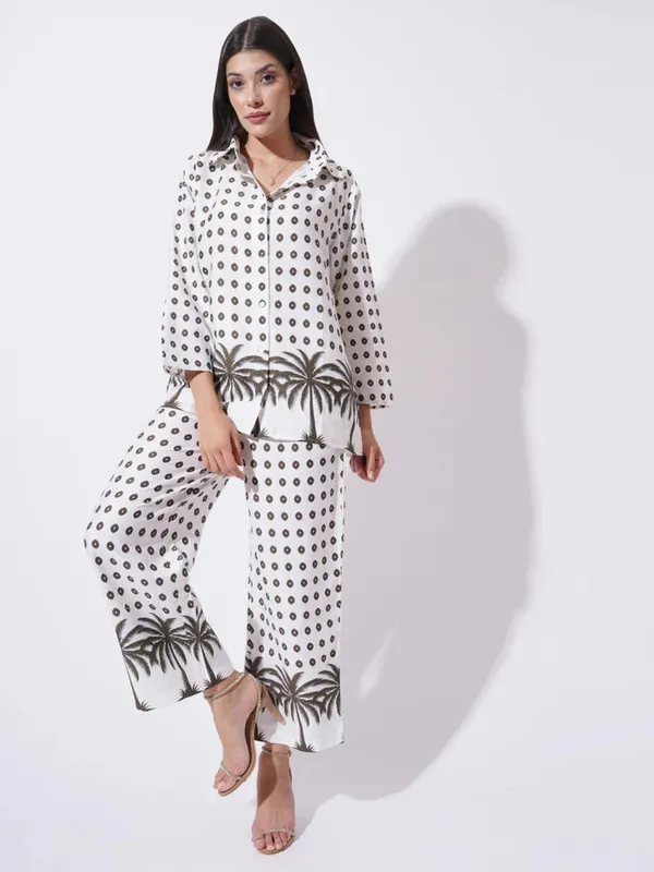 Off_White_Floral_Printed_Fil_30104