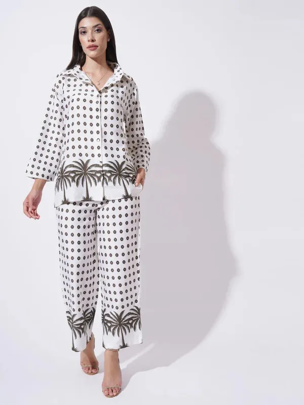 Off_White_Floral_Printed_Fil_30104