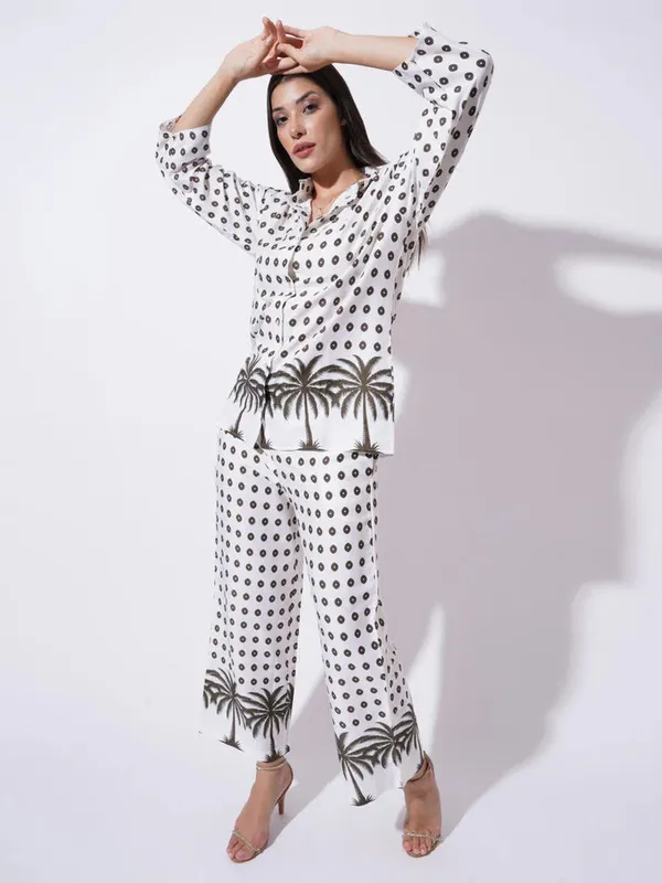 Off_White_Floral_Printed_Fil_30104