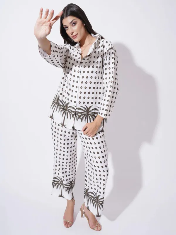 Off_White_Floral_Printed_Fil_30104