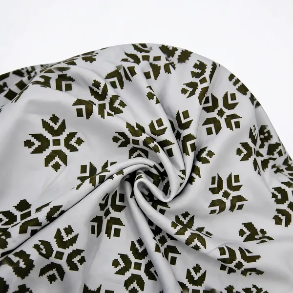 Green_White_Geometrical_Print_Viscose_Fabric_4591