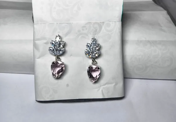 Pink_Brass_Earring_For_Women