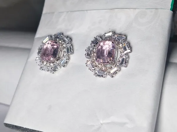 Silver_And_Pink_Brass_Earring_For_Women