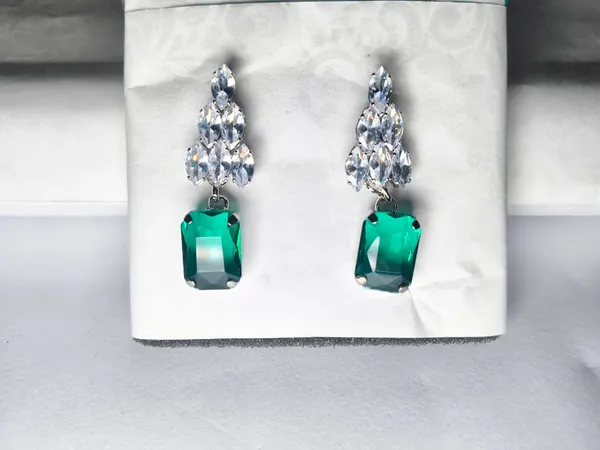 Silver_And_Green_Brass_Earring_For_Women