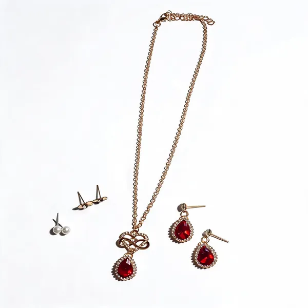 Gold_And_Red_Brass_Combo_Earring_And_Pendant_Set_For_Women
