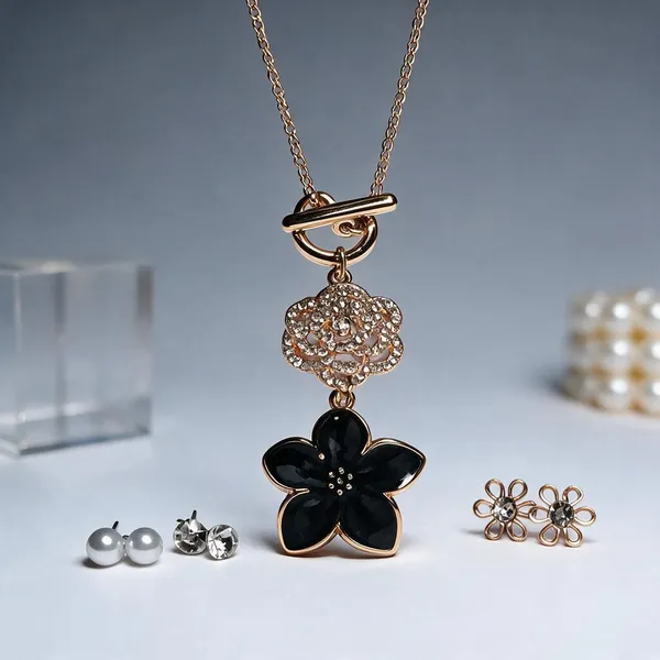 Black_Brass_Combo_Earring_And_Pendant_Set_For_Women