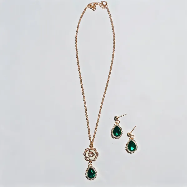 Green_And_Rose_Gold_Brass_Combo_Earring_And_Pendant_Set_For_Women