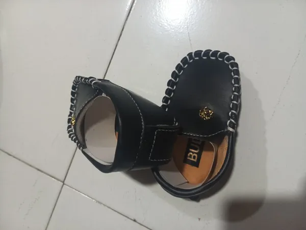 Black_Synthetic_Leather_Slip-On_Mules_for_Women