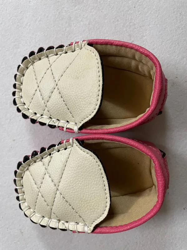 Pink_Ethnic_Jutti_for_Baby_Girls