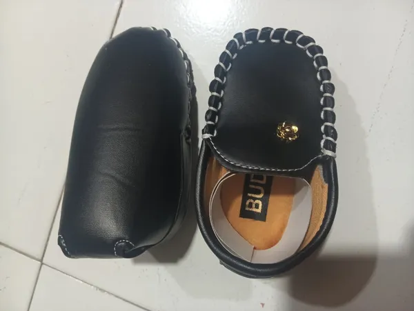 Black_Synthetic_Leather_Slip-On_Mules_for_Women