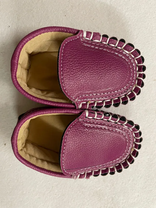 Magenta_Slip-On_Baby_Shoes_for_Infants