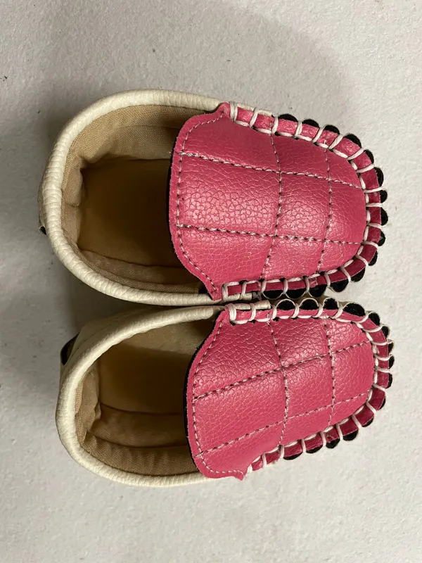 Pink_Faux_Leather_Moccasin_Shoes_for_Babies