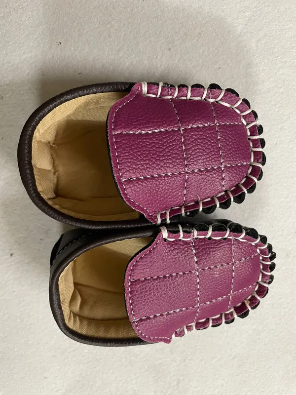 Purple_Textured_Ethnic_Jutti_For_Women