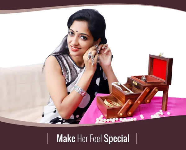 Wooden_Jewelry_Box