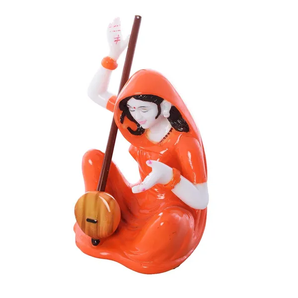Meerabai_Playing_Musical_Instrument_Statue