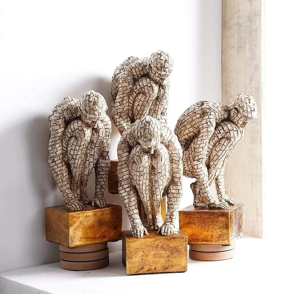 Bricked_Man_Showpiece