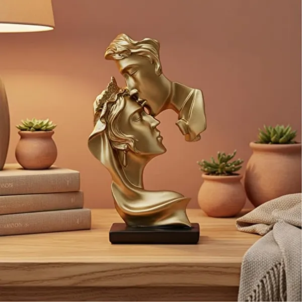 Resin_Abstract_Kiss_Couple_Statue
