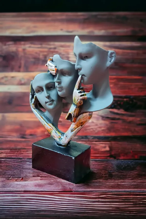 Polyresin_Face_Sculpture