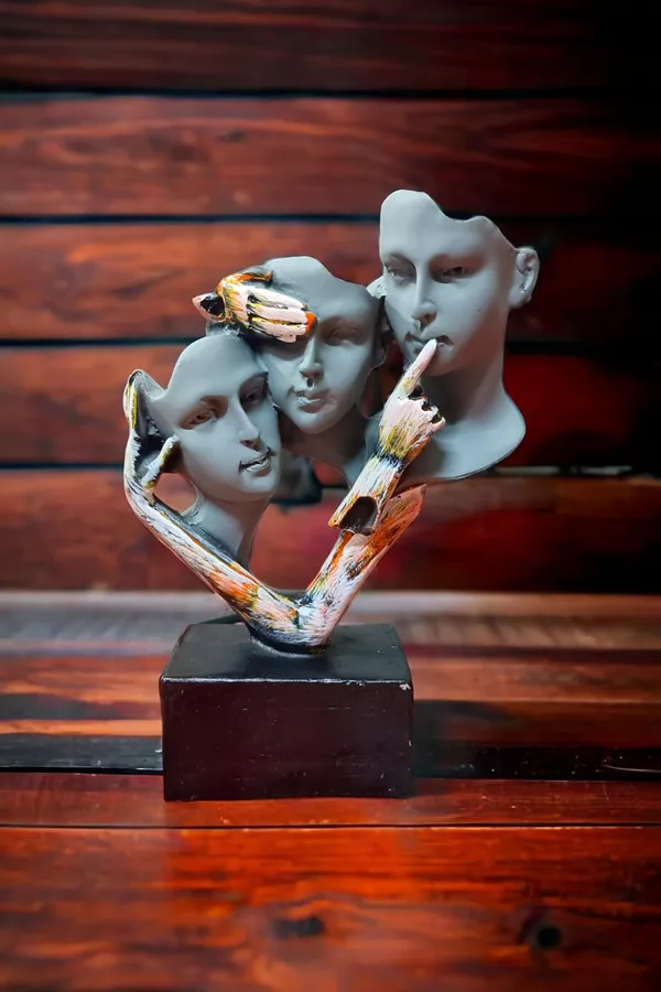 Polyresin_Face_Sculpture