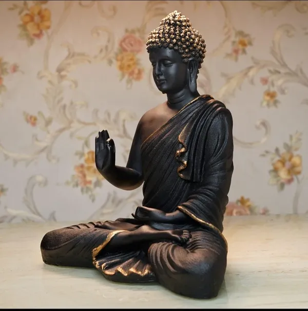 Meditating_Buddha_Statue