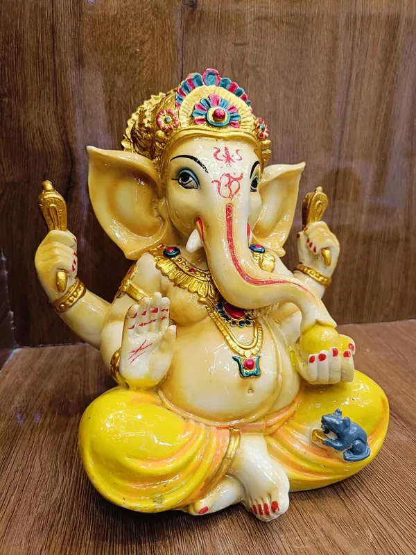 Ganesha_Idol_With_Mouse_Figurine