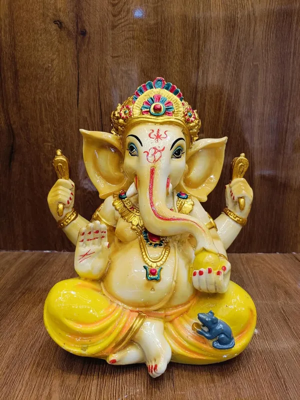 Ganesha_Idol_With_Mouse_Figurine