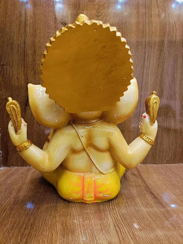 Ganesha_Idol_With_Mouse_Figurine