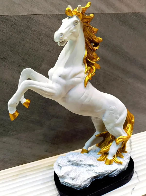 Horse_Sculpture
