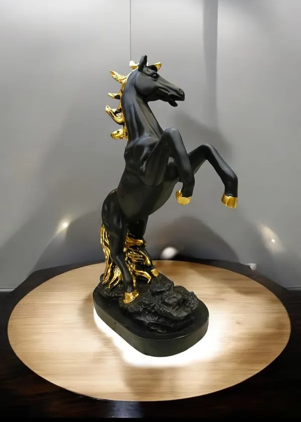 Horse_Sculpture