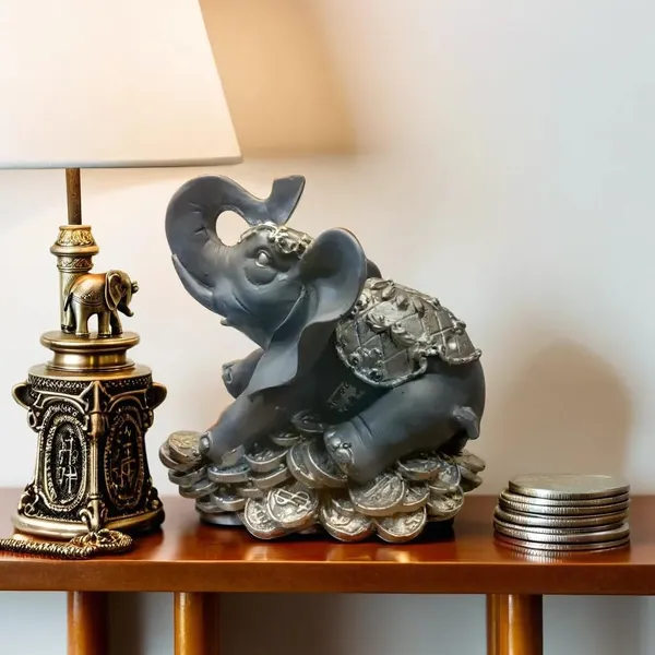 Elephant_Figurine_With_Coins
