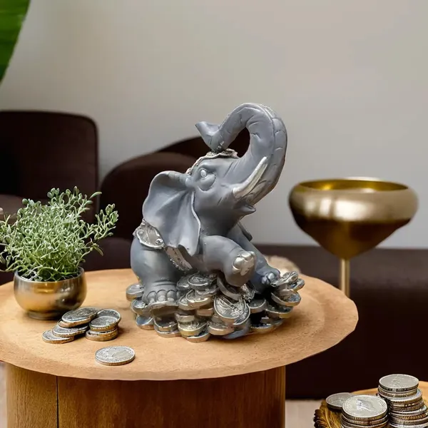 Elephant_Figurine_With_Coins