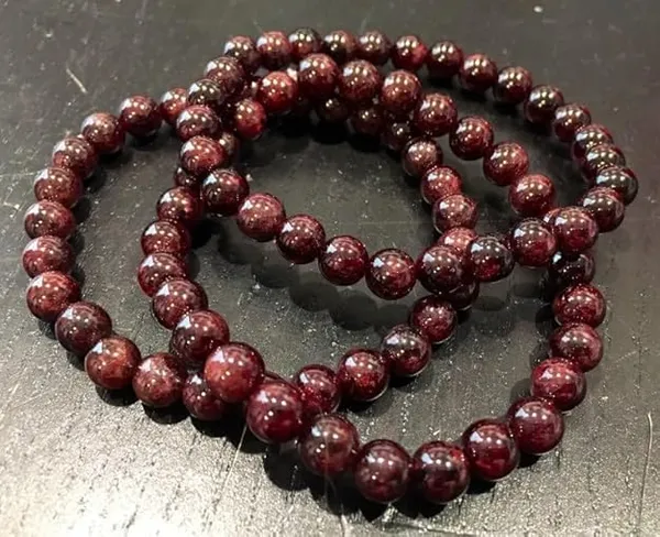 Garnet_Gemstone_Beaded_Bracelet