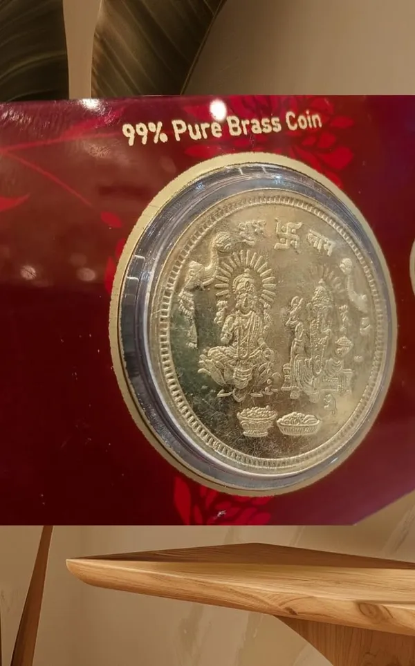 Brass_Laxmi_Ganesha_Commemorative_Coin_With_Display_Card