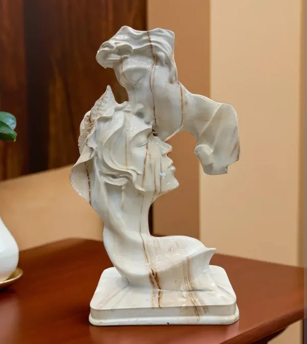Marble_Abstract_Sculpture