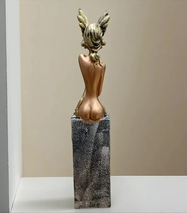 Sitting_Fairy_Figurine