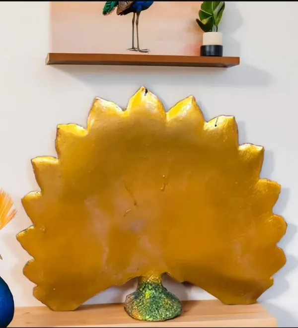 Peacock_Figurine
