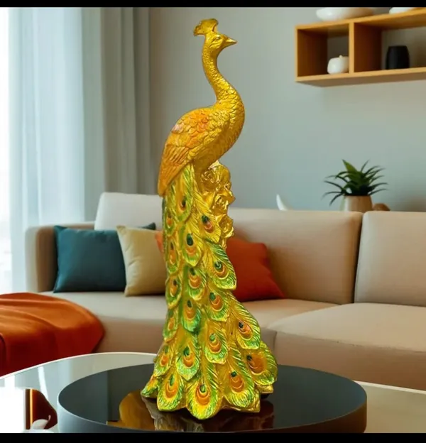 Peacock_Statue