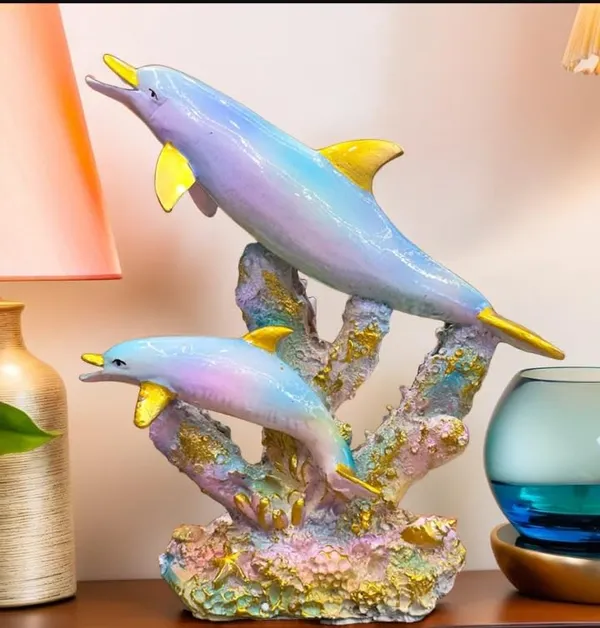Dolphin_Figurine