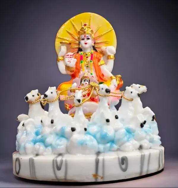 Surya_Dev_Idol_With_Seven_Horses